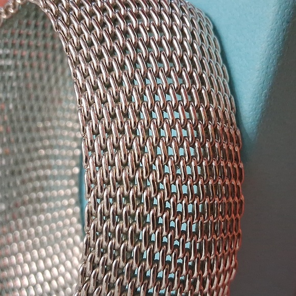 Tiffany SOMERSET MESH WEAVE BRACELET - Picture 10 of 11